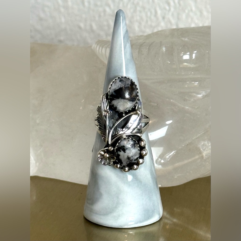 NWT Jimmy Garcia Navajo Handmade White Buffalo Ring